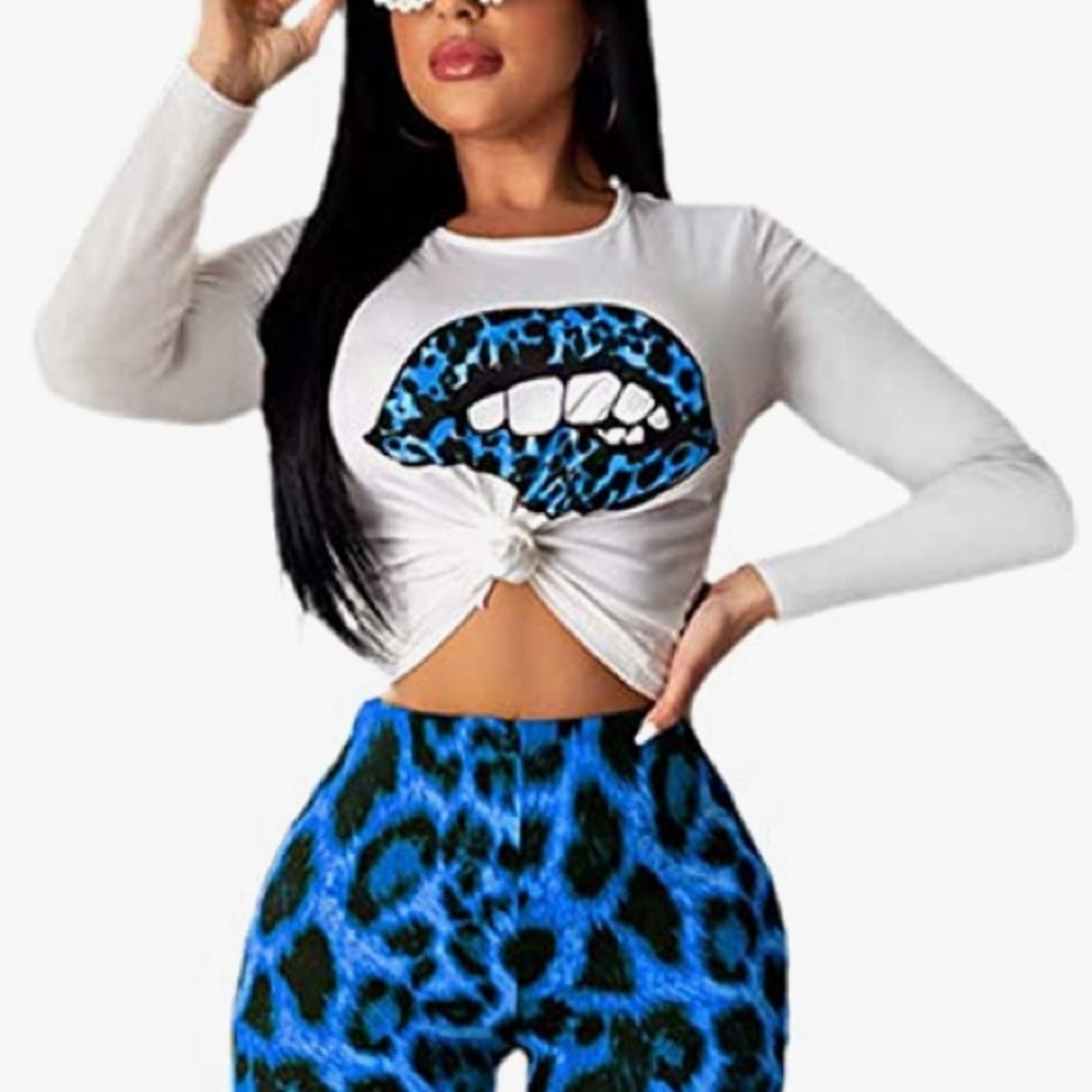 💚💚 Crop top sexy blue leopard lips top and pant set